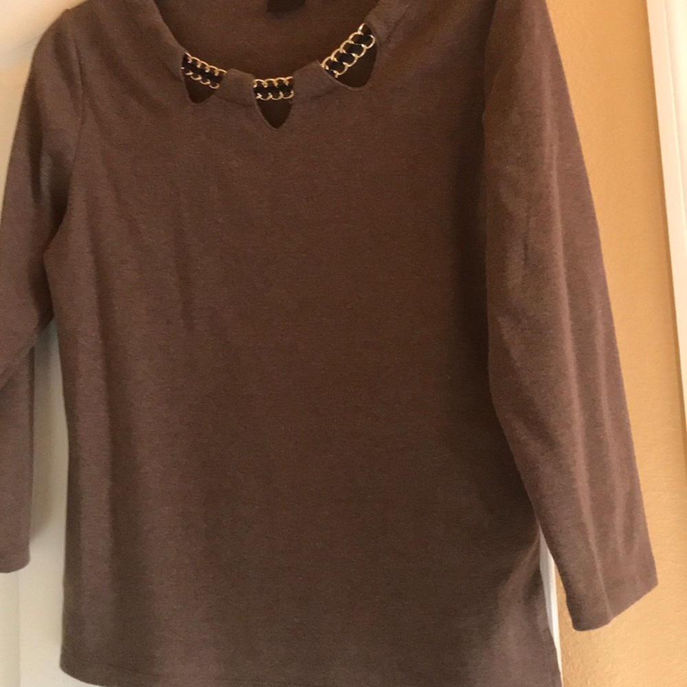 Sophisticated pullover